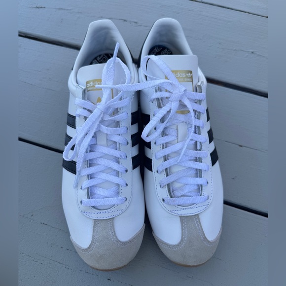 Adidas Men’s Sneakers – Size 10 – - Picture 3 of 12